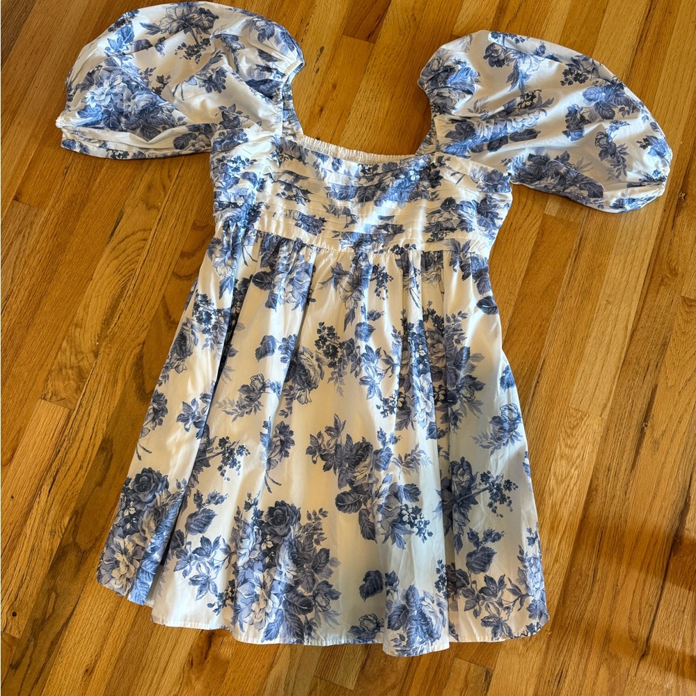 Abercrombie & Fitch White and Blue Smocked Dress
